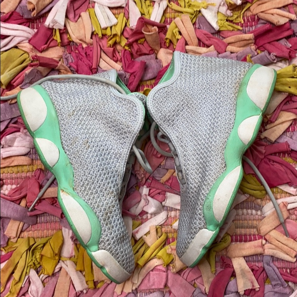 Jordan Horizons